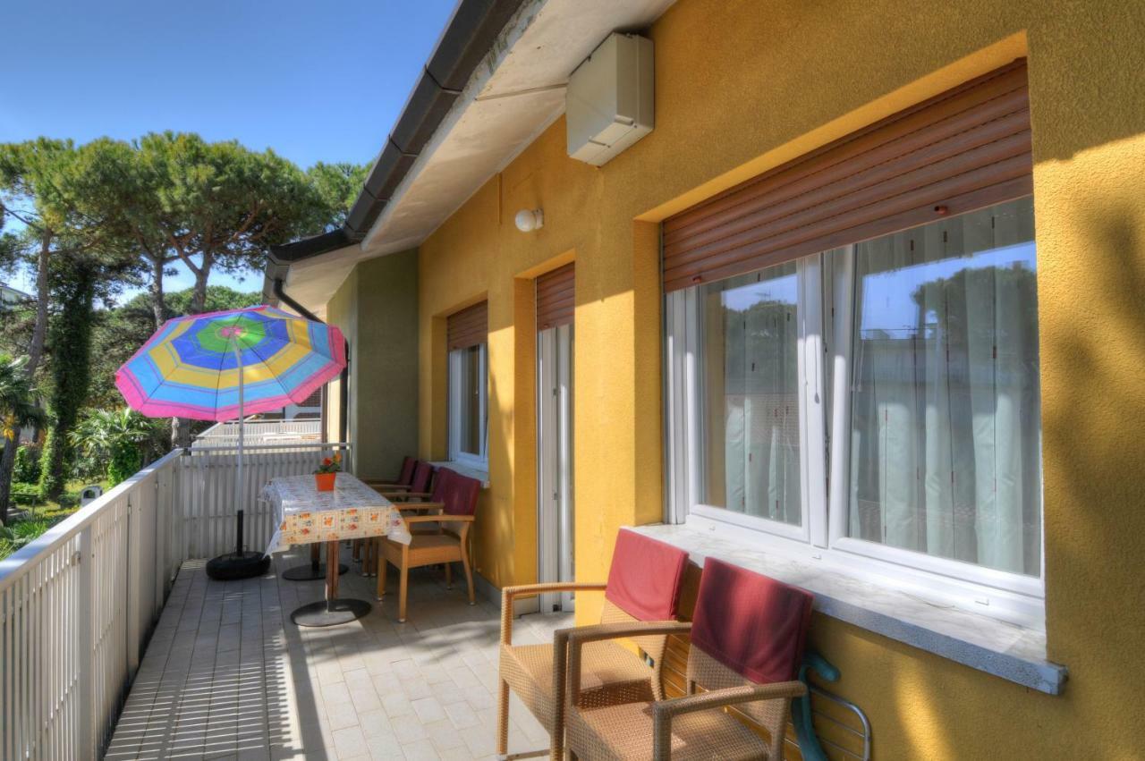 Residence Villa Laura Lignano Sabbiadoro Exterior foto